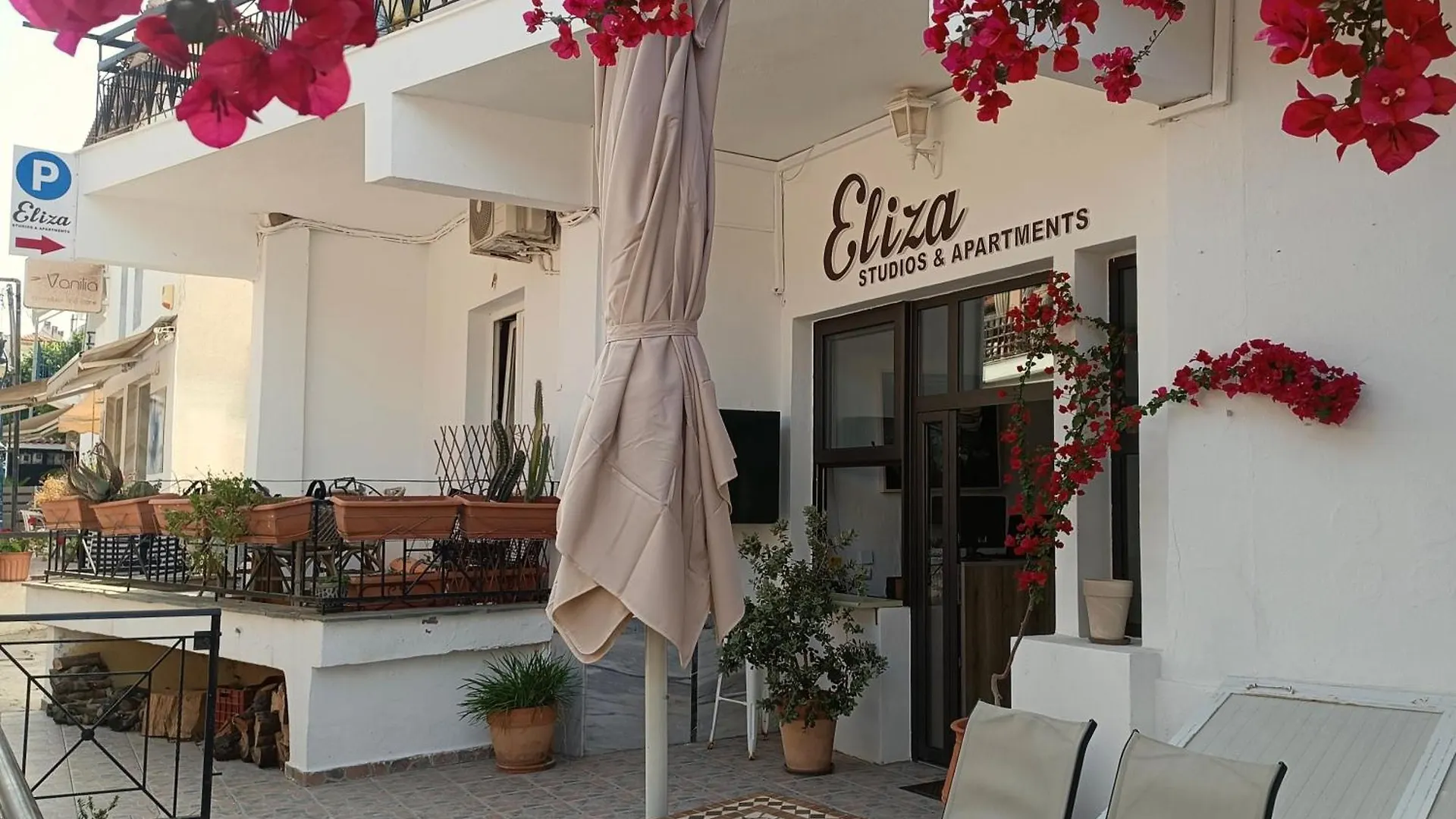 Eliza Studios And Apartments Pefkochori